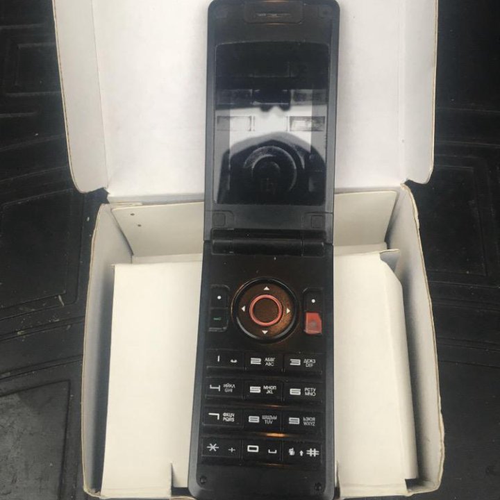 Телефон «FLY»