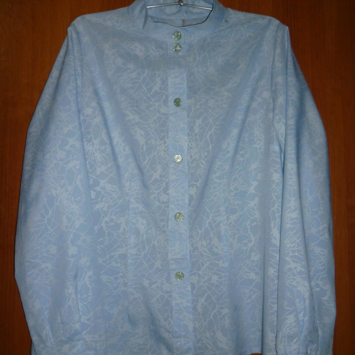 Блузка голубого цвета
