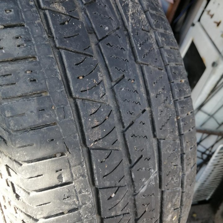 Continental 225/60 R17 99 h.