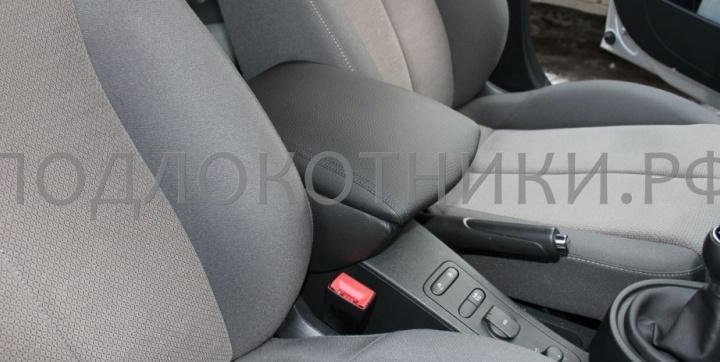 Подлокотник Seat Leon (2005-2012)