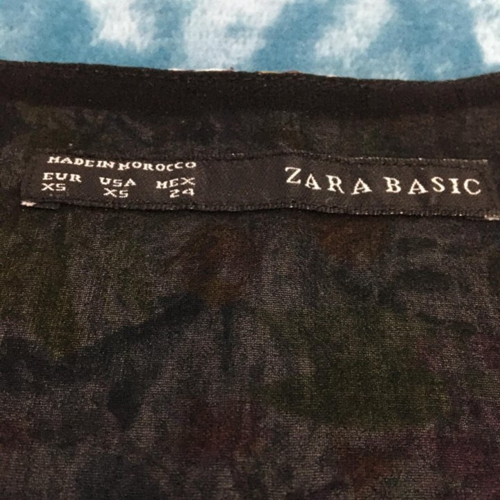 Платье Zara размер s