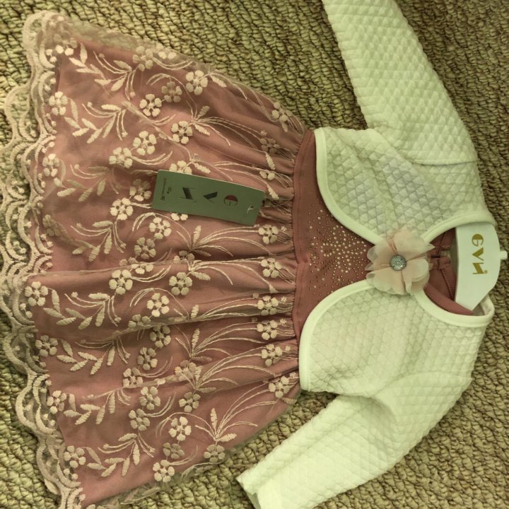 Платье на девочку