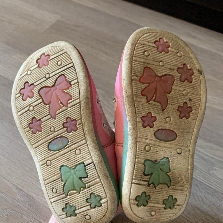 Туфли на девочку