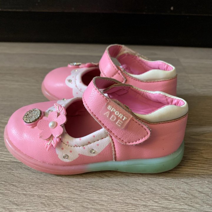 Туфли на девочку