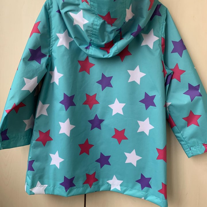 курточка- дождевик.