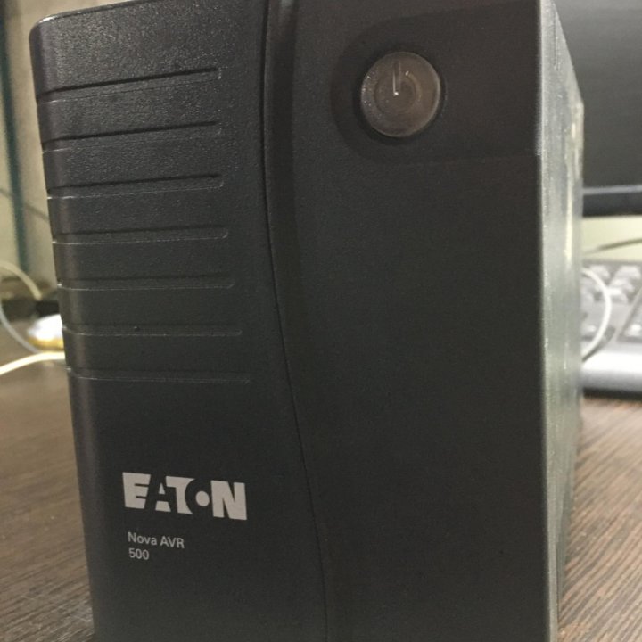 ИБП eaton nova avr 500