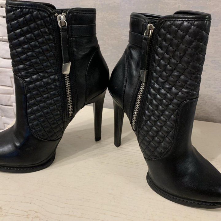 Ботильоны Zara