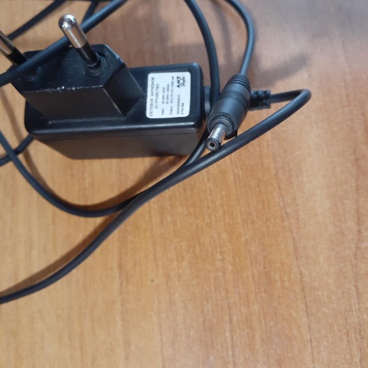 Сетевое зарядное устройство Nokia