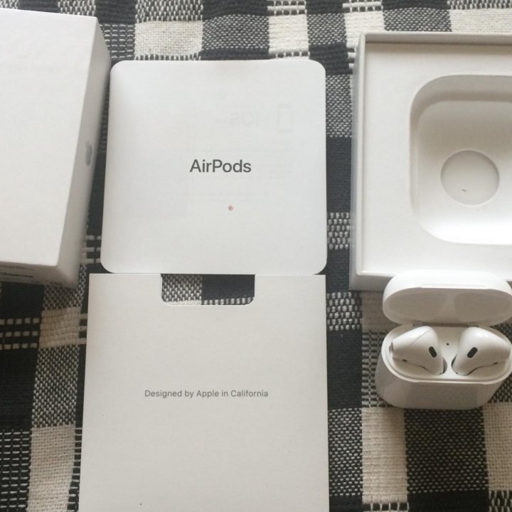 Apple AirPods