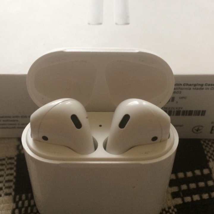 Apple AirPods