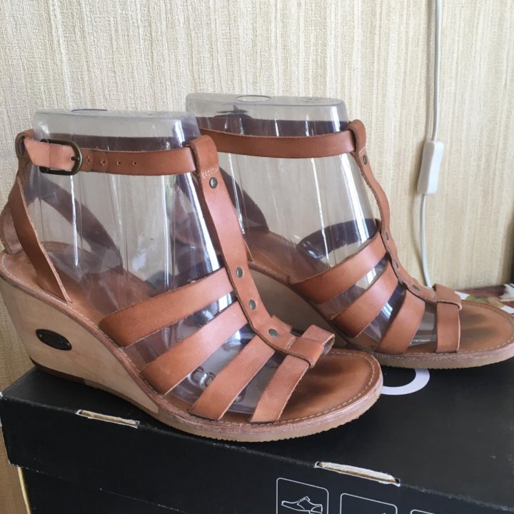 Босоножки ЕССО