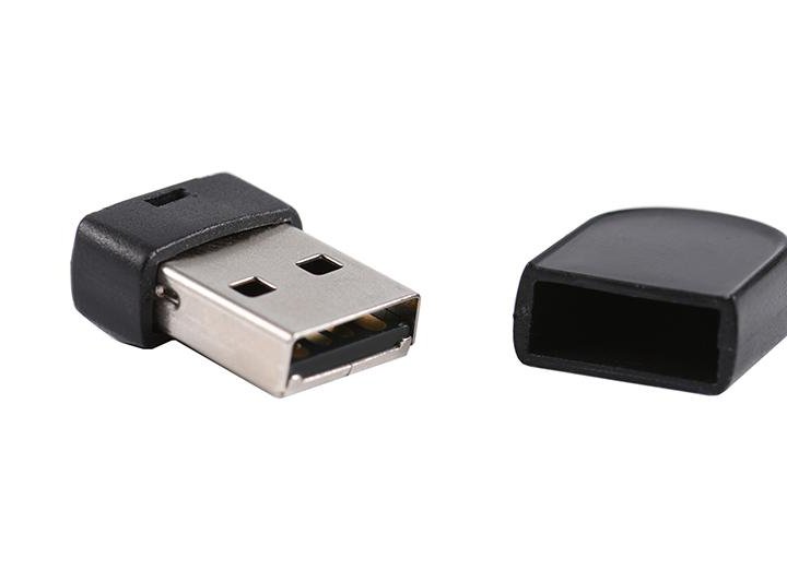 USB флешка 32 гб.