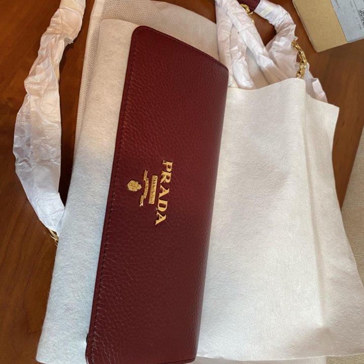 Клатч Prada