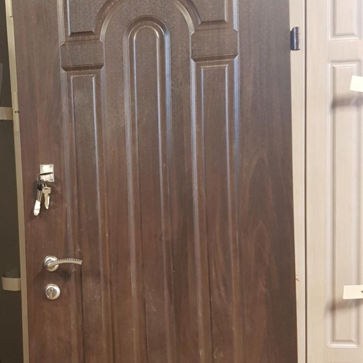 Двери с любым размером и отделкой.