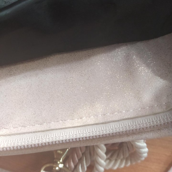 Сумка кожаная