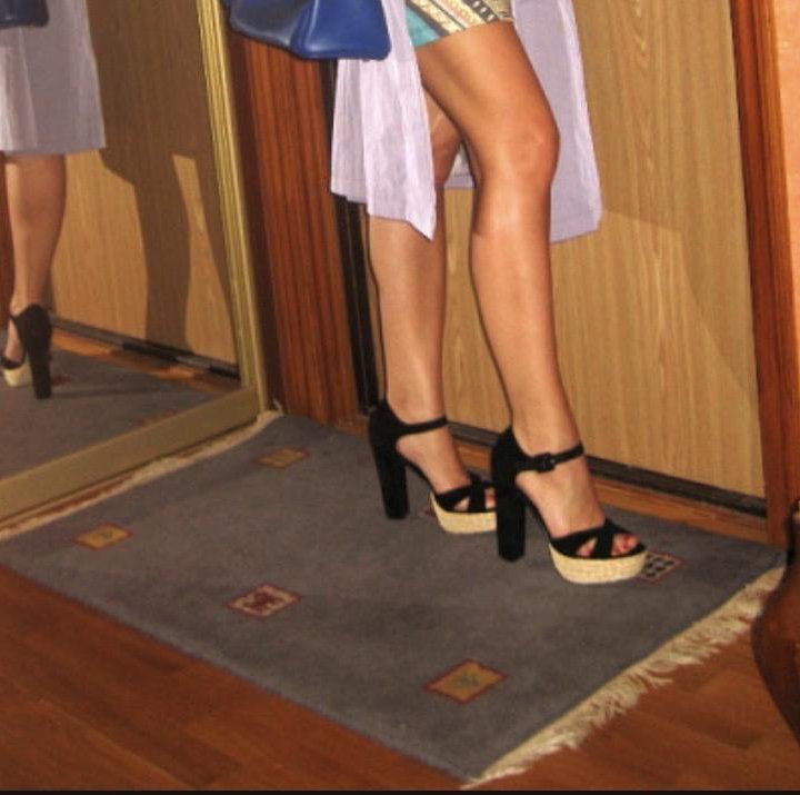 Босоножки Elcherry