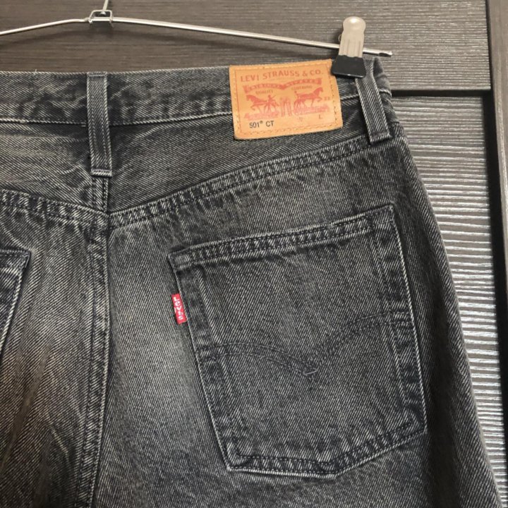 Джинсы Levi’s