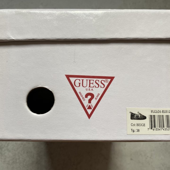 Слипоны GUESS