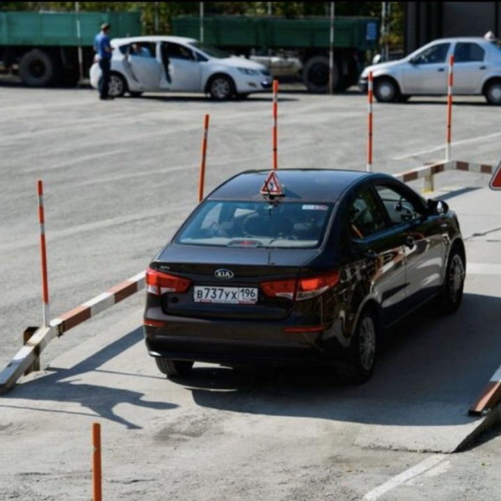 Инструктор по вождению. Автоинструктор.