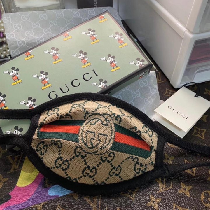 Маски Gucci, фирменная коробка