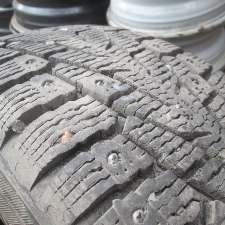 NOKIAN NORDMAN 7 SUV 215/70 R15