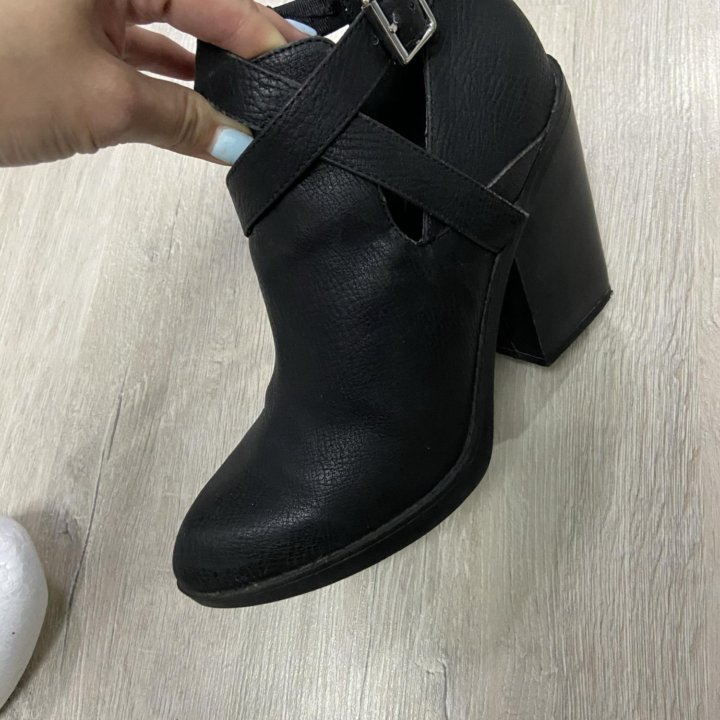 Ботильоны 2 шт.