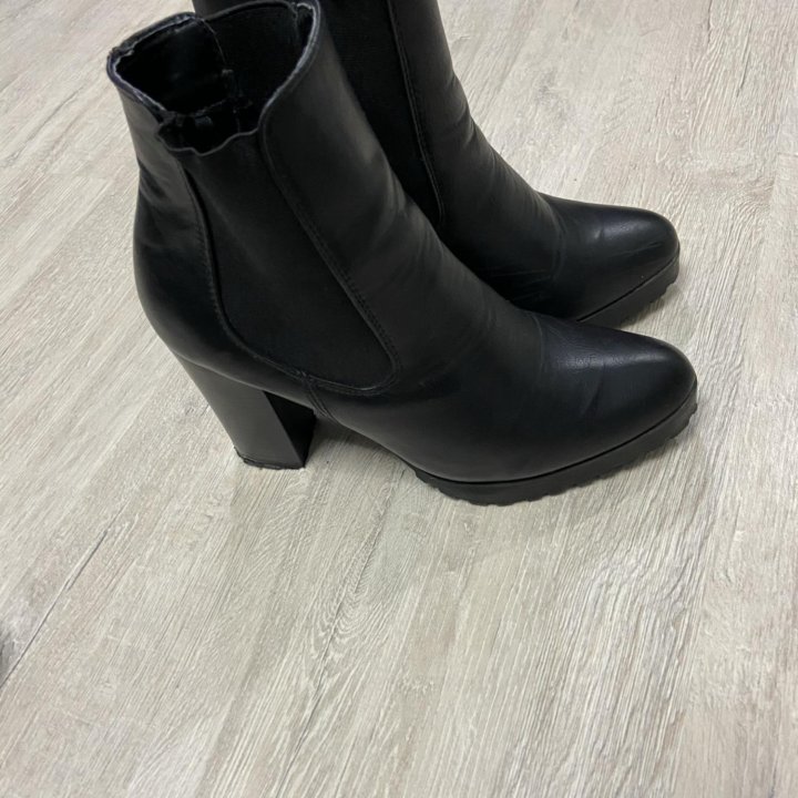 Ботильоны 2 шт.