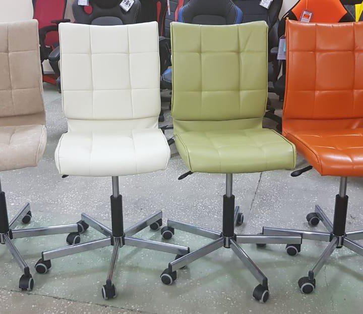 Офисное кресло стул мастера кожзам