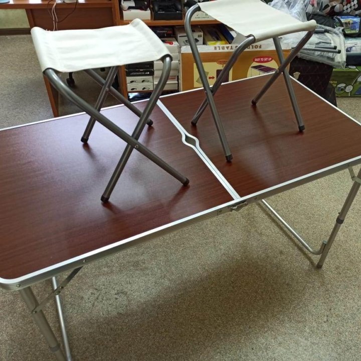 Складной стол с 4-мя стульями (набор).