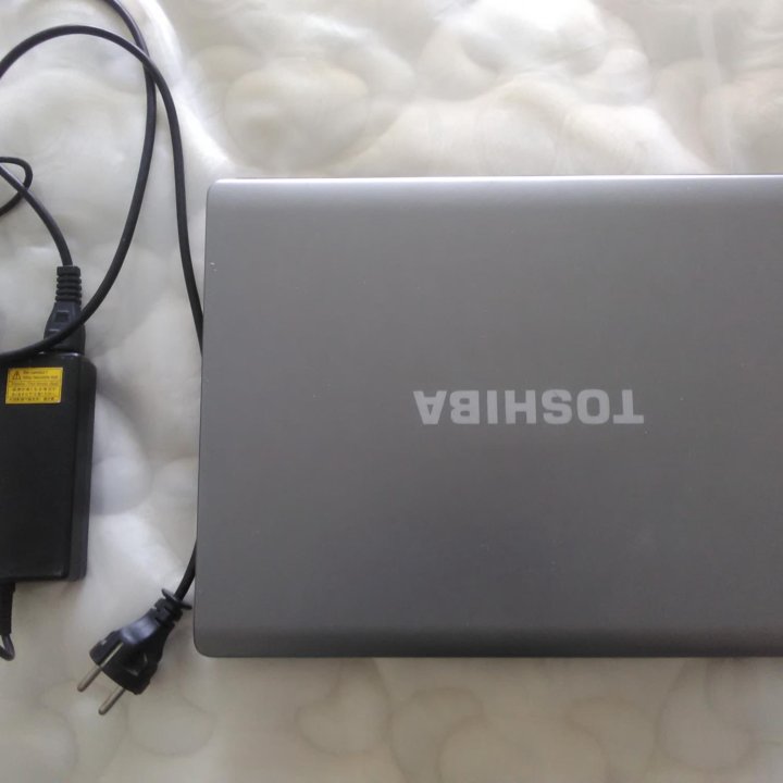 ноутбук Toshiba SATELLITE PRO L300-165