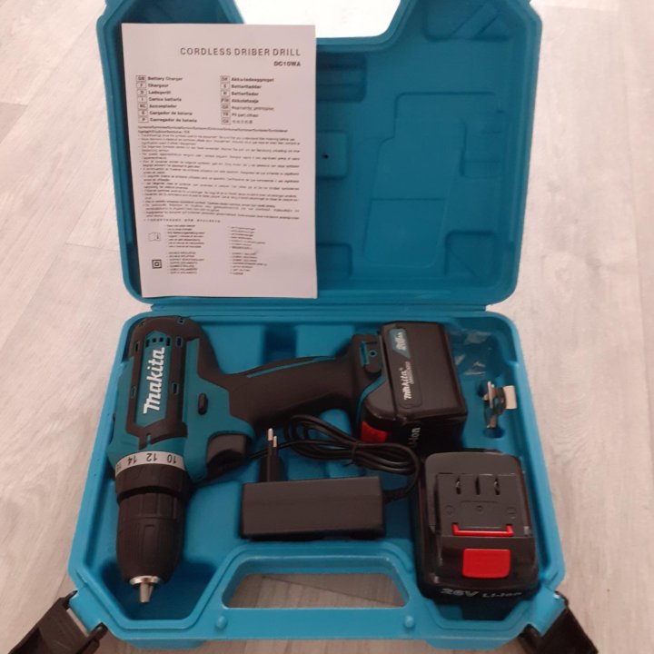 Шуруповёрт Makita 26V (большой аккумулятор)