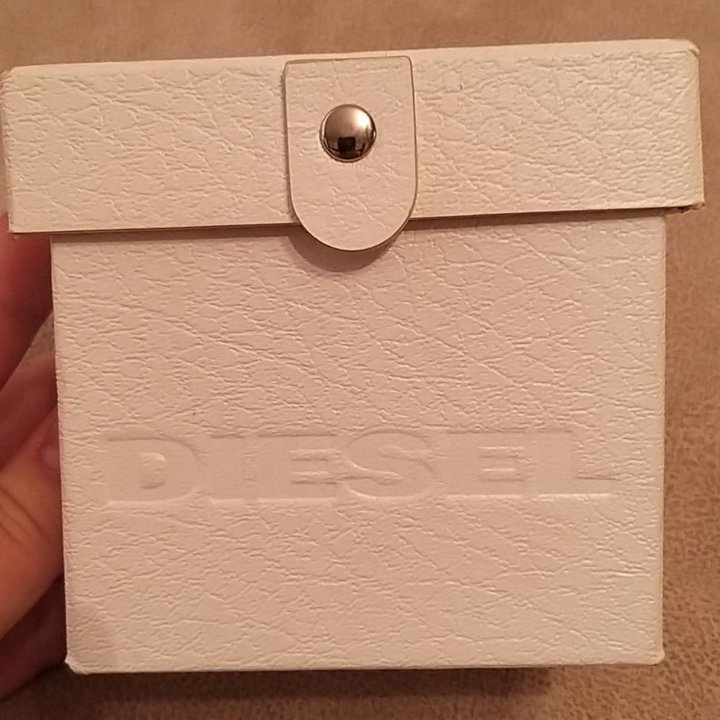 ЧАСЫ DIESEL