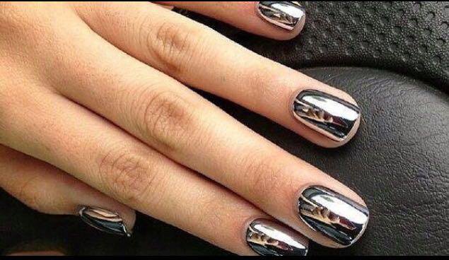 "Layla" Mirror Nails nails in 2019 Mirror nails, How to clean makeup brushes, Na