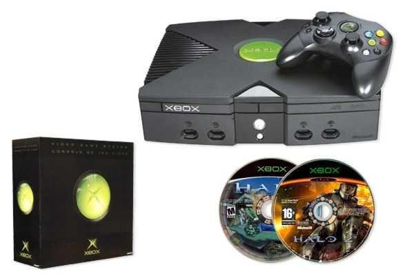 Все xbox. Microsoft Xbox 2001. Xbox 2001 Box. Эволюция Икс бокс. Самый первый Xbox.