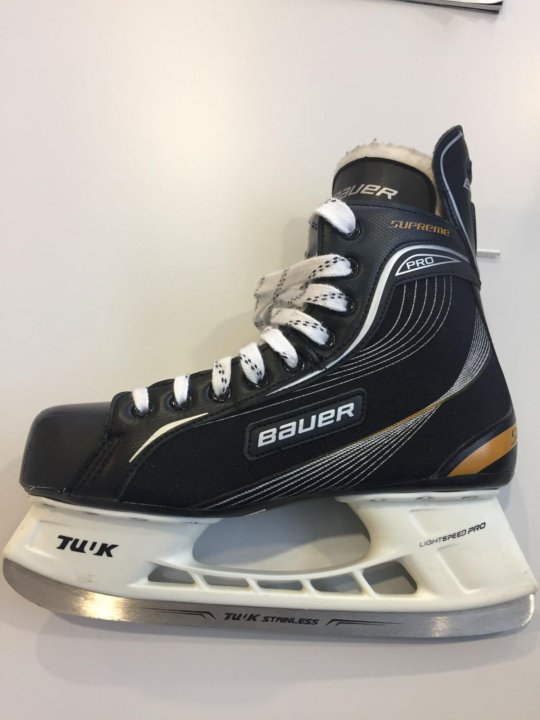 Vintage Skates Bauer Supreme 96