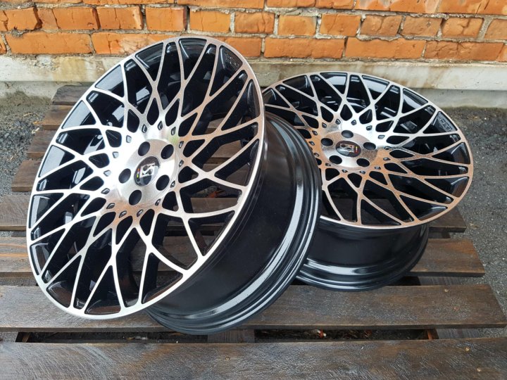 Комплект дисков. Pur RS 09 r17 4х100. Диски Pur rs09. Pur rs09 BMW. Диски Pur rs09 r17 5x114.3.