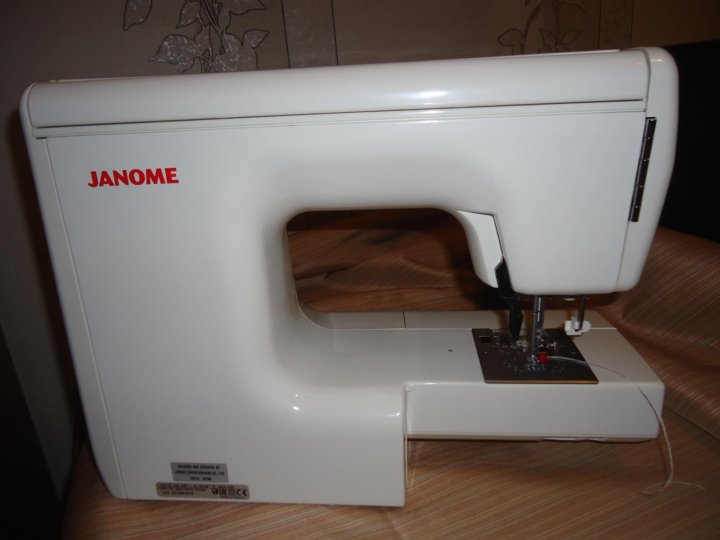 Швейная машинка janome 1547