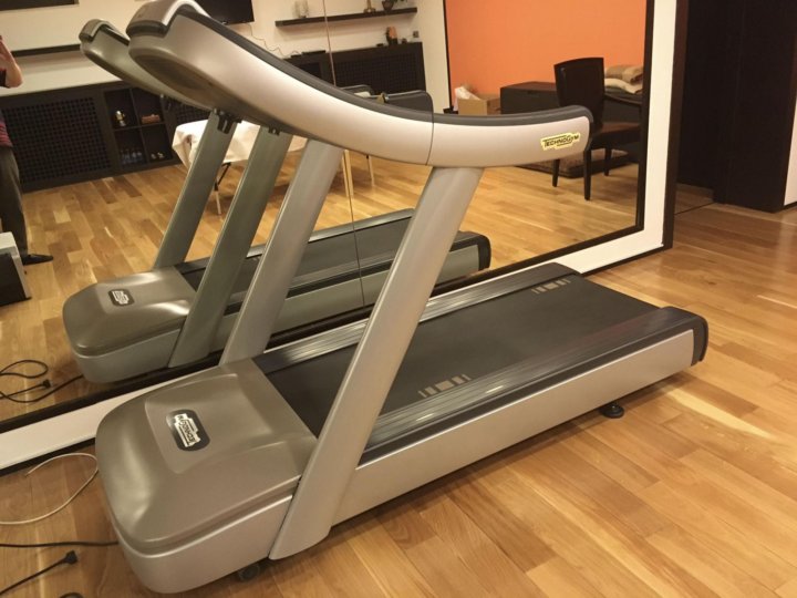 Technogym Беговая дорожка