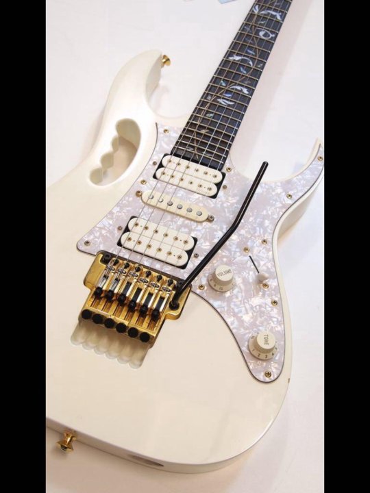 Ibanez jem. Ibanez Jem 7v WH. Ibanez Jem 7v Red. Ibanez jem7v Steve vai. Ibanez Jem Steve vai гриф.