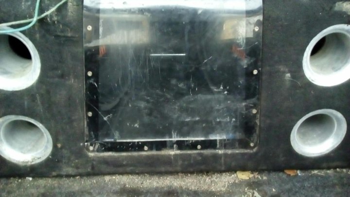 muzyka v mashinu kupit v