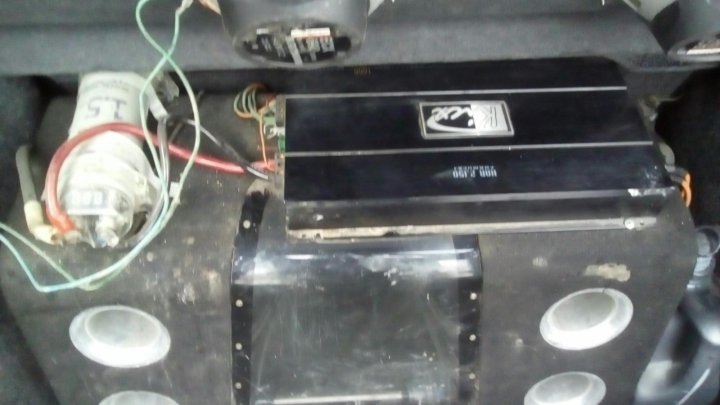 muzyka v mashinu kupit v