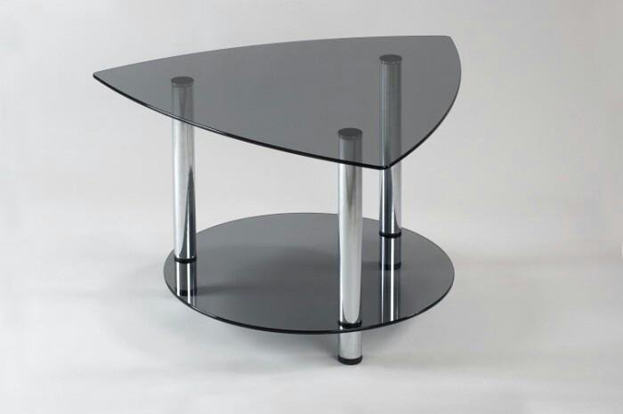 Стеклянные столики фото. Стеклянный журнальный столик в интерьере. Стеклянные столики фото. Столик журнальный стеклянный хофф. Треугольный журнальный столик.