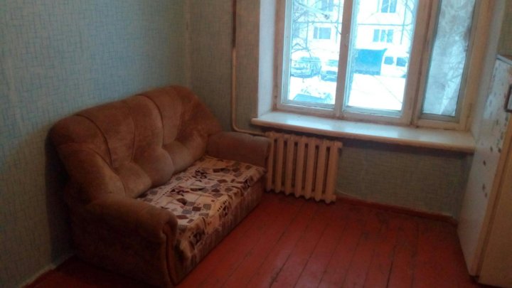 Сниму малосемейку в городе. Малосемейка на Гидрострое. Малосемейки город Речица. Нефтяников 21 Азнакаево малосемейка. Эльбан пустые малосемейки