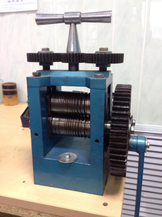 путевой домкрат 20т. ювелирные вальцы durston 100 mini. механический бу. пресс кривошипный кд2116. пресс гидравлический 10 тонн т61210.