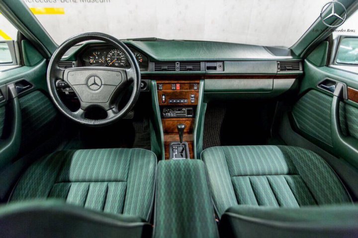 W124 Mercedes          25 000    19  2017  