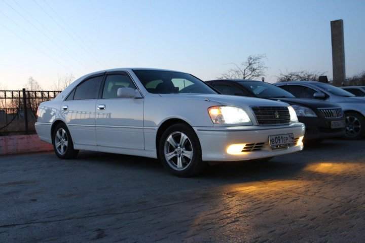 Toyota Crown 2003