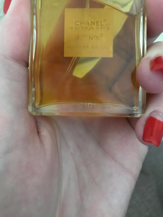 Батч код шанель. Батч код духи Шанель 5. Chanel 5 батч код. Батч код dsquared2.