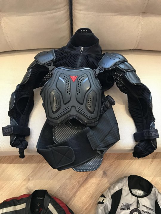 Моточерепаха детская. Dainese Thor Pro m1. Мото черепаха дайнез. Женская моточерепаха Dainese. Моточерепаха Thor.