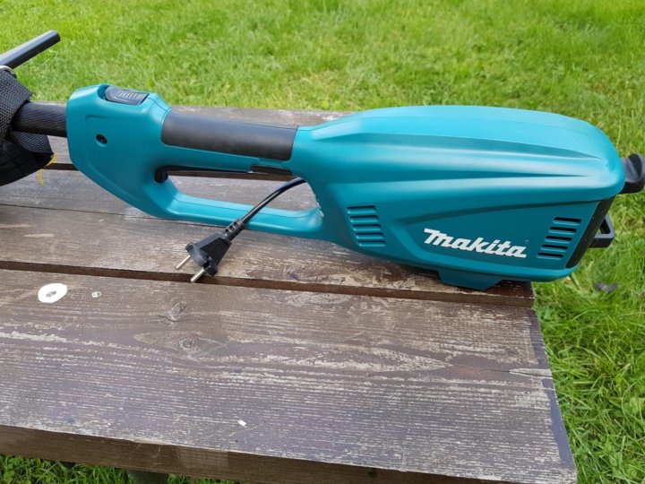 Makita ur3502. Электрокоса Makita ur3502. Триммер Макита 4030 б\у. Makita ur3502 купить