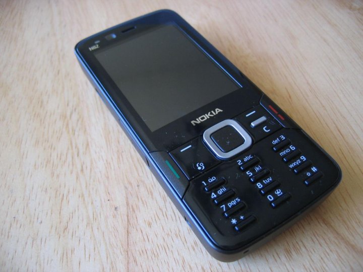 Nokia n82 1